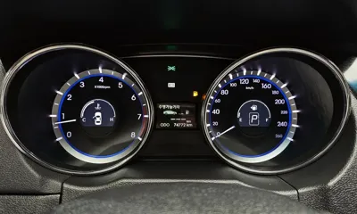 Hyundai Sonata 2010, 74772 км, за 2925.31 USD - фото 8