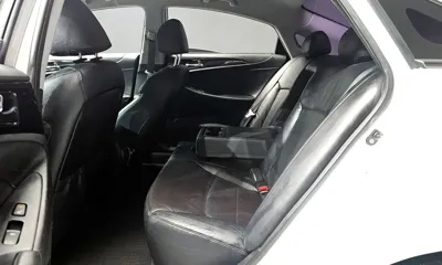 Hyundai Sonata 2010, 74772 км, за 2925.31 USD - фото 12