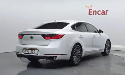 Kia K7 2017, 154910 км, за 5579.62 USD