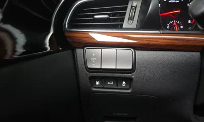Kia K7 2017, 154910 км, за 5579.62 USD - фото 17
