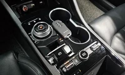 Kia K5 2023, 24089 км, за 19377.29 USD - фото 9