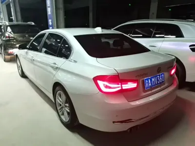 BMW 3 Series 2017, 96100 км, за 10031.41 USD