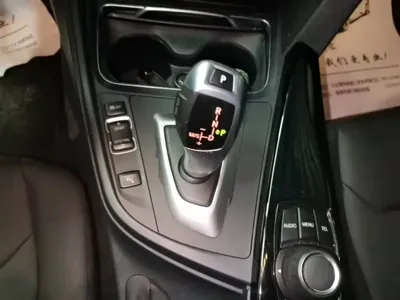 BMW 3 Series 2017, 96100 км, за 10031.41 USD - фото 14