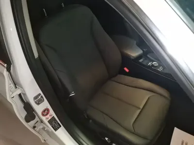 BMW 3 Series 2017, 96100 км, за 10031.41 USD - фото 25