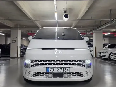 Hyundai Staria · 2025 год