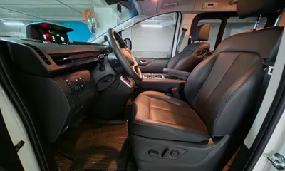 Hyundai Staria 2025, 9989 км, за 18201.9 USD - фото 13
