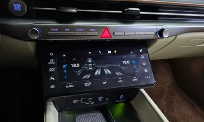 Hyundai Grandeur 2023, 50864 км, за 26188.94 USD - фото 31