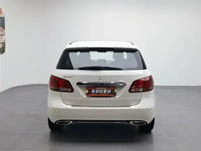 Mercedes-Benz B-Class 2015, 58300 км, за 6702.21 USD