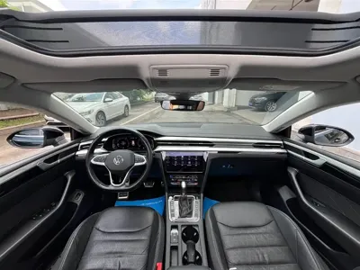 Volkswagen CC 2022, 56000 км, за 19099.1 USD - фото 7