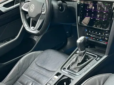 Volkswagen CC 2022, 56000 км, за 19099.1 USD - фото 22