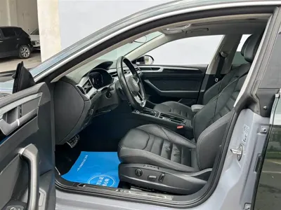 Volkswagen CC 2022, 56000 км, за 19099.1 USD - фото 29