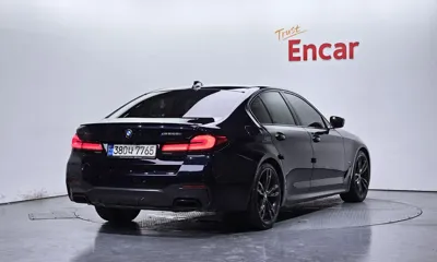 BMW 5-Series 2021, 63032 км, за 35695.42 USD