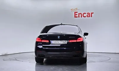BMW 5-Series 2021, 63032 км, за 35695.42 USD