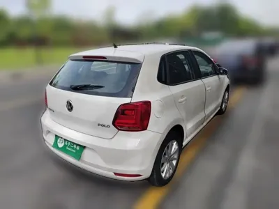 Volkswagen Polo 2015, 49300 км, за 4299.09 USD