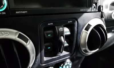 Jeep Wrangler 2017, 98785 км, за 14337.63 USD - фото 16