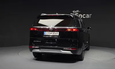 Kia Canival 2021, 123062 км, за 12877.43 USD
