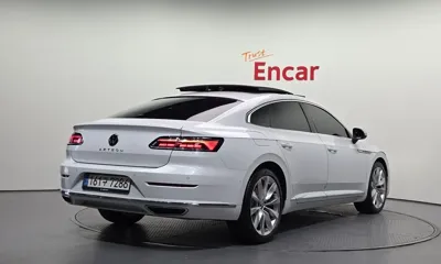 Volkswagen Arteon 2022, 30559 км, за 21162.98 USD