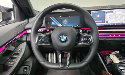 BMW 5-Series 2024, 56414 км, за 43561.64 USD - фото 13