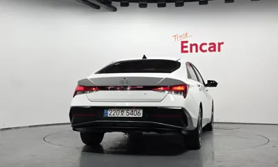 Hyundai Avante 2024, 105928 км, за 11644.56 USD