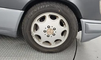 Mercedes-Benz E-Class 1994, 275606 км, за 5911.72 USD