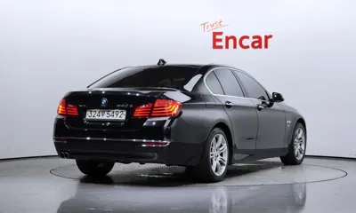 BMW 5-Series 2015, 177739 км, за 8262.83 USD