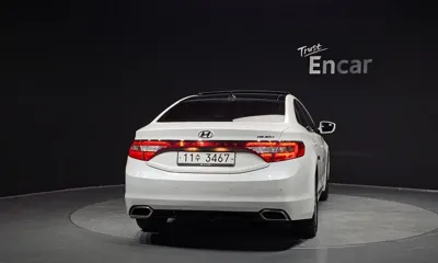 Hyundai Grandeur 2016, 107268 км, за 5883.13 USD