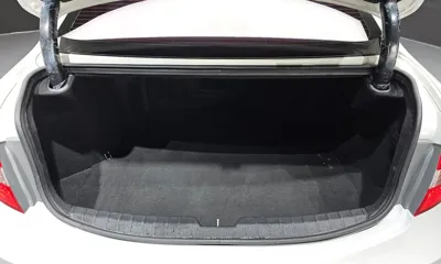 Hyundai Grandeur 2016, 107268 км, за 5883.13 USD - фото 17