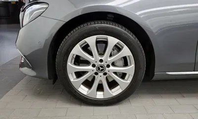 Mercedes-Benz E-Class 2019, 49015 км, за 18501.64 USD