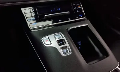 Hyundai Grandeur 2020, 51467 км, за 14444.29 USD - фото 9