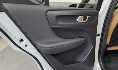Volvo XC40 2021, 56453 км, за 19686.23 USD - фото 25