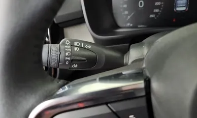 Volvo XC40 2021, 56453 км, за 19686.23 USD - фото 27