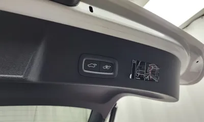Volvo XC40 2021, 56453 км, за 19686.23 USD - фото 34