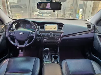 Kia K7 2013, 148537 км, за 4485.47 USD