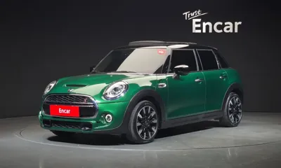 MINI Cooper · 2020 год