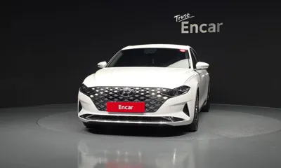 Hyundai Grandeur 2022, 49128 км, за 18112.12 USD