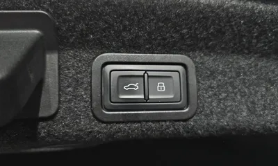 Audi A6 2021, 43944 км, за 25222.64 USD - фото 20