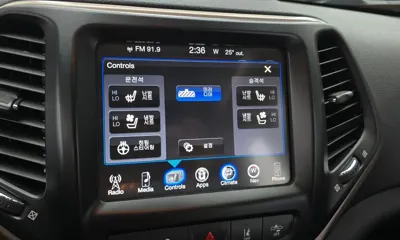 Jeep Cherokee 2016, 154171 км, за 5189.17 USD - фото 16