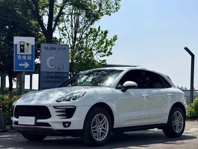 Porsche Macan · 2018 год