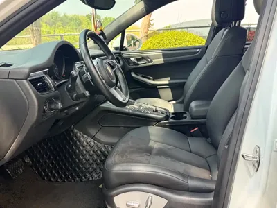 Porsche Macan 2018, 80000 км, за 21275.35 USD