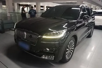 Lincoln Aviator · 2020 год