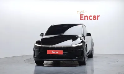 Tesla Model Y 2025, 8492 км, за 41687.32 USD