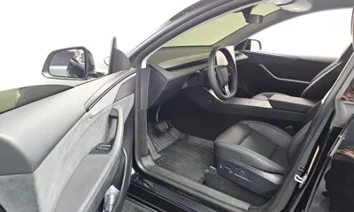 Tesla Model Y 2025, 8492 км, за 41687.32 USD - фото 10
