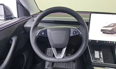 Tesla Model Y 2025, 8492 км, за 41687.32 USD - фото 13