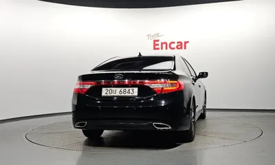 Hyundai Grandeur 2012, 144027 км, за 3152.92 USD