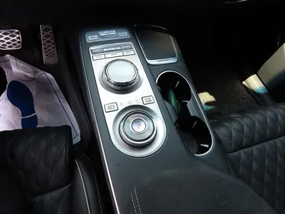 Genesis GV70 2021, 73218 км, за 27630.9 USD - фото 9