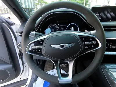 Genesis GV70 2021, 73218 км, за 27630.9 USD - фото 11