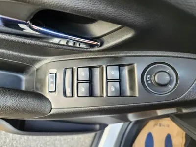 ChevroletGMDaewoo Trax 2018, 99217 км, за 4296.67 USD - фото 10