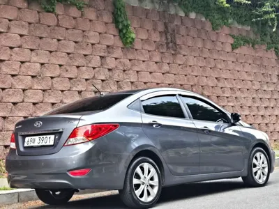 Hyundai Accent 2012, 96098 км, за 2405.25 USD