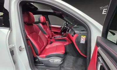 Porsche Macan 2023, 46519 км, за 52590.5 USD - фото 26