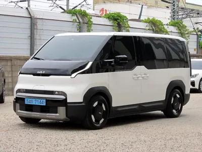 Kia PV5 2026, 12446 км, за 28273.63 USD